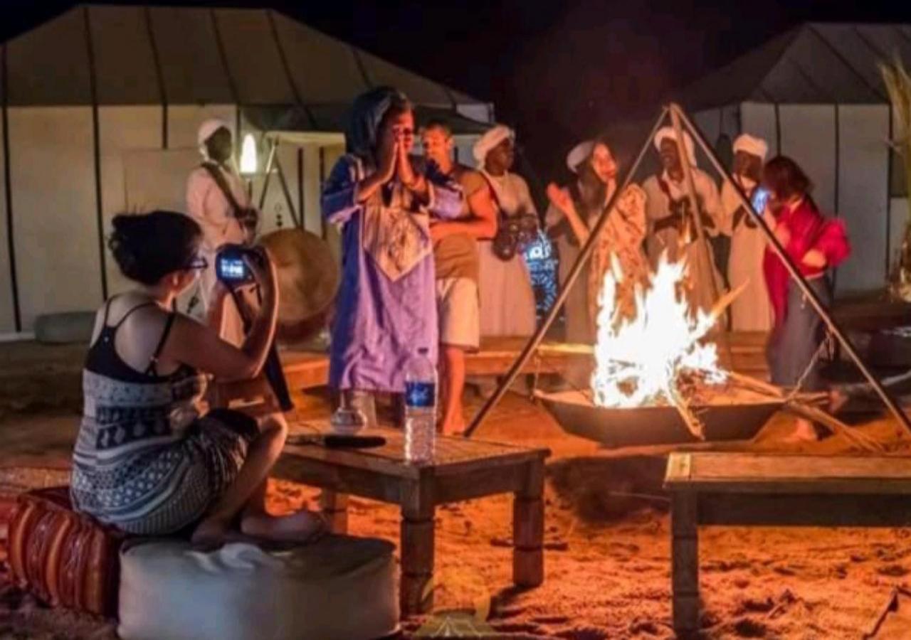 Sahara Luxury Desert Campメルズーガ エクステリア 写真