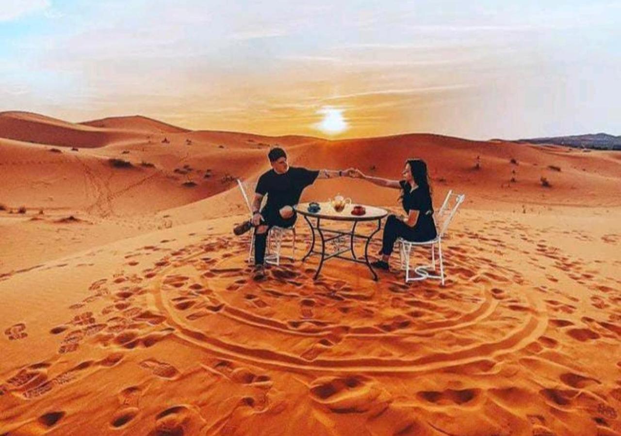 Sahara Luxury Desert Campメルズーガ エクステリア 写真